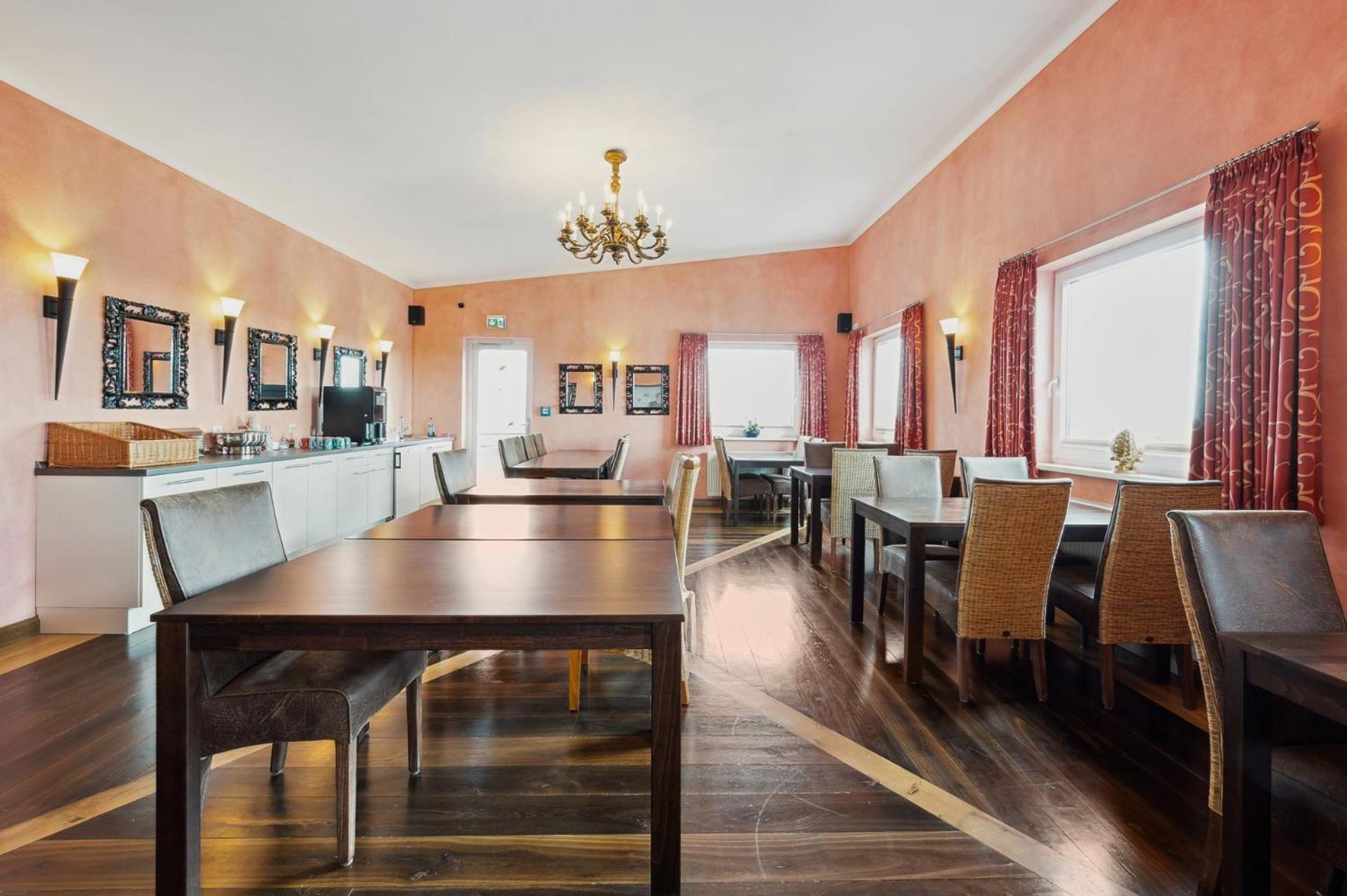 7O'Clock - Hotel Hannover Laatzen Ngoại thất bức ảnh